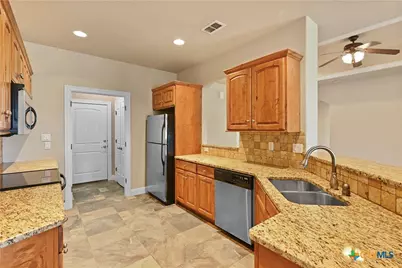 1705 Sudberg, Seguin, TX 78155 - Photo 8