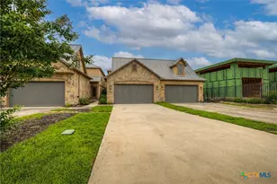 1029 Gruene Rd, New Braunfels, TX 78130 - Photo 4