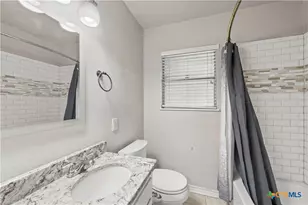 400 Downing St, Belton, TX 76513 - Photo 28