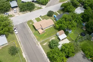 28 Steele St, Lampasas, TX 76550 - Photo 26