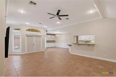 117 Tradewind Drive, Victoria, TX 77904 - Photo 8
