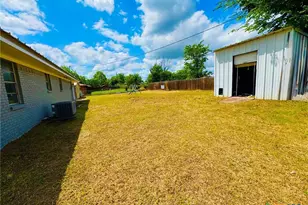 169 Co Rd 318, Jonesboro, TX 76538 - Photo 20