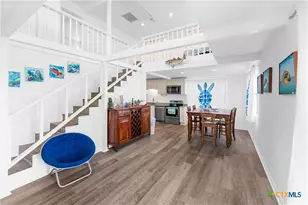 1838 W Bayshore Dr, Palacios, TX 77465 - Photo 12