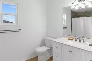 1838 W Bayshore Dr, Palacios, TX 77465 - Photo 22