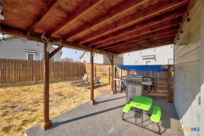 808 Circle Way #26H, Jarrell, TX 76537 - Photo 32