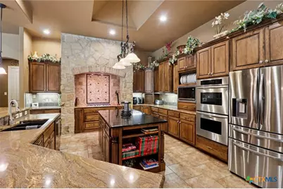 10411 Eiche Circle, New Braunfels, TX 78132 - Photo 4