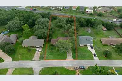 150 Oak Creek Circle, Luling, TX 78648 - Photo 32