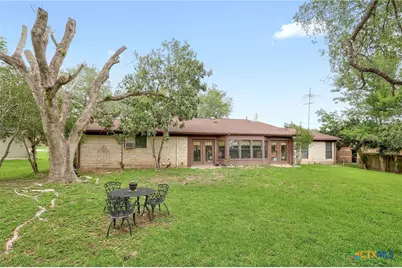150 Oak Creek Circle, Luling, TX 78648 - Photo 30