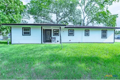 421 W Runk Street, Shiner, TX 77984 - Photo 16