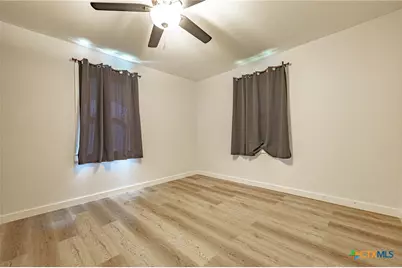 421 W Runk Street, Shiner, TX 77984 - Photo 12