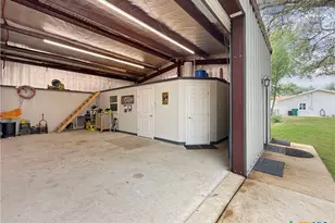 2237 Apache Dr, Harker Heights, TX 76548 - Photo 44