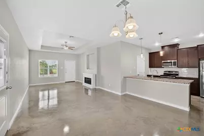 412 W Avenue C, Copperas Cove, TX 76522 - Photo 12