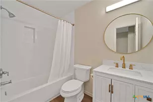 1405 Girard Ave, San Marcos, TX 78666 - Photo 32