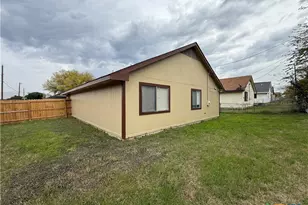 2251 Hilltop Loop, Killeen, TX 76549 - Photo 30