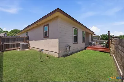 225 Greenway Drive, Seguin, TX 78155 - Photo 32