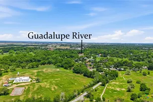 225 Greenway Dr, Seguin, TX 78155 - Photo 2