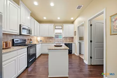 225 Greenway Drive, Seguin, TX 78155 - Photo 16