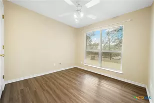 703 Indiana St, San Marcos, TX 78666 - Photo 18