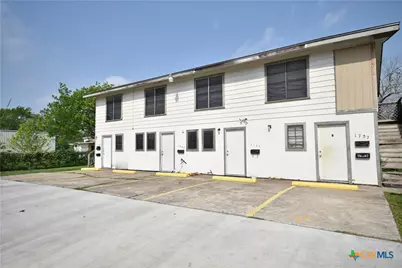 1705 Holloman Drive #6, Port Lavaca, TX 77979 - Photo 2
