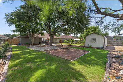 317 Yorktown, Pleasanton, TX 78064 - Photo 42
