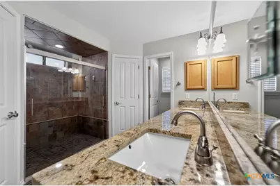 317 Yorktown, Pleasanton, TX 78064 - Photo 28