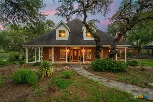 622 Thousand Oaks Loop, San Marcos, TX 78666 - Photo 2