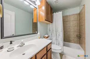 1788 Oakmont Cir, New Braunfels, TX 78132 - Photo 36