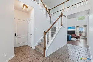 1788 Oakmont Cir, New Braunfels, TX 78132 - Photo 8