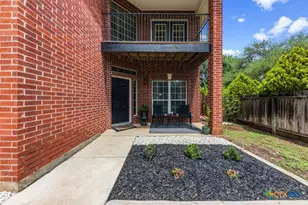 1788 Oakmont Cir, New Braunfels, TX 78132 - Photo 4