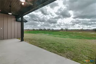 321 Whitetail Ln, Victoria, TX 77905 - Photo 46
