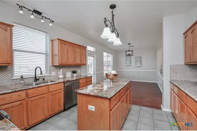 515 Bridle Lane, Victoria, TX 77904 - Photo 10