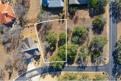 105 Amethyst, Horseshoe Bay, TX 78657 - Photo 2