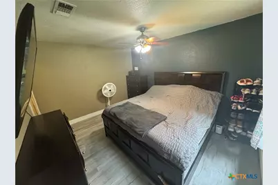105 W Brackenridge Street, Edna, TX 77957 - Photo 14