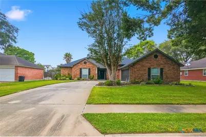 206 Windy Way Drive, Victoria, TX 77904 - Photo 4