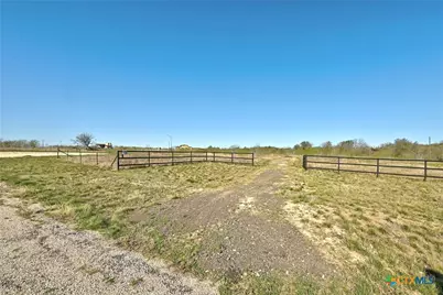 120 Loopsy Lane, Dale, TX 78616 - Photo 32