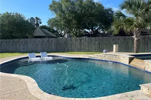105 Ashland Creek, Victoria, TX 77901 - Photo 4