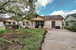 3304 Lone Tree Rd, Victoria, TX 77901 - Photo 2