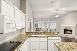 1784 Oak Forest Dr, New Braunfels, TX 78132 - Photo 14