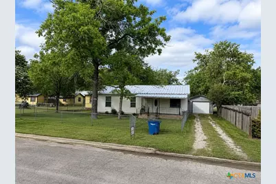 784 Samuels Avenue, New Braunfels, TX 78130 - Photo 1