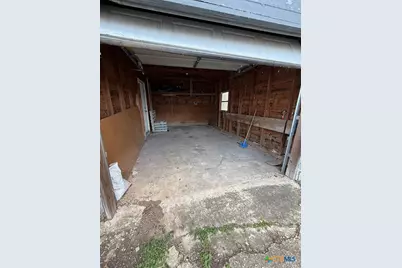 784 Samuels Avenue, New Braunfels, TX 78130 - Photo 22