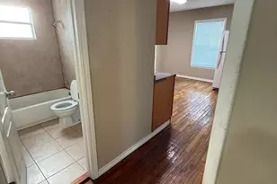784 Samuels Ave, New Braunfels, TX 78130 - Photo 8