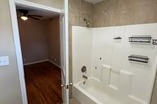 784 Samuels Ave, New Braunfels, TX 78130 - Photo 12