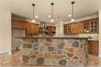 246 Stonebrook Ridge, New Braunfels, TX 78132 - Photo 6