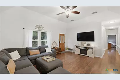 2216 Hornsby, Spring Branch, TX 78070 - Photo 2