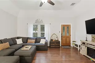 2216 Hornsby, Spring Branch, TX 78070 - Photo 4