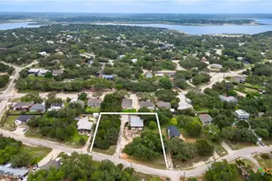 262 Scenic Dr, Canyon Lake, TX 78133 - Photo 2
