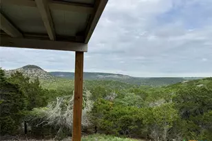 621 Stenen Dr, Canyon Lake, TX 78133 - Photo 4