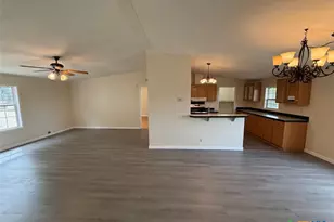 621 Stenen Dr, Canyon Lake, TX 78133 - Photo 10