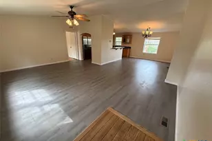 621 Stenen Dr, Canyon Lake, TX 78133 - Photo 6