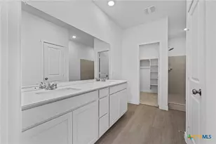 1229 Twisted Crk, New Braunfels, TX 78130 - Photo 18